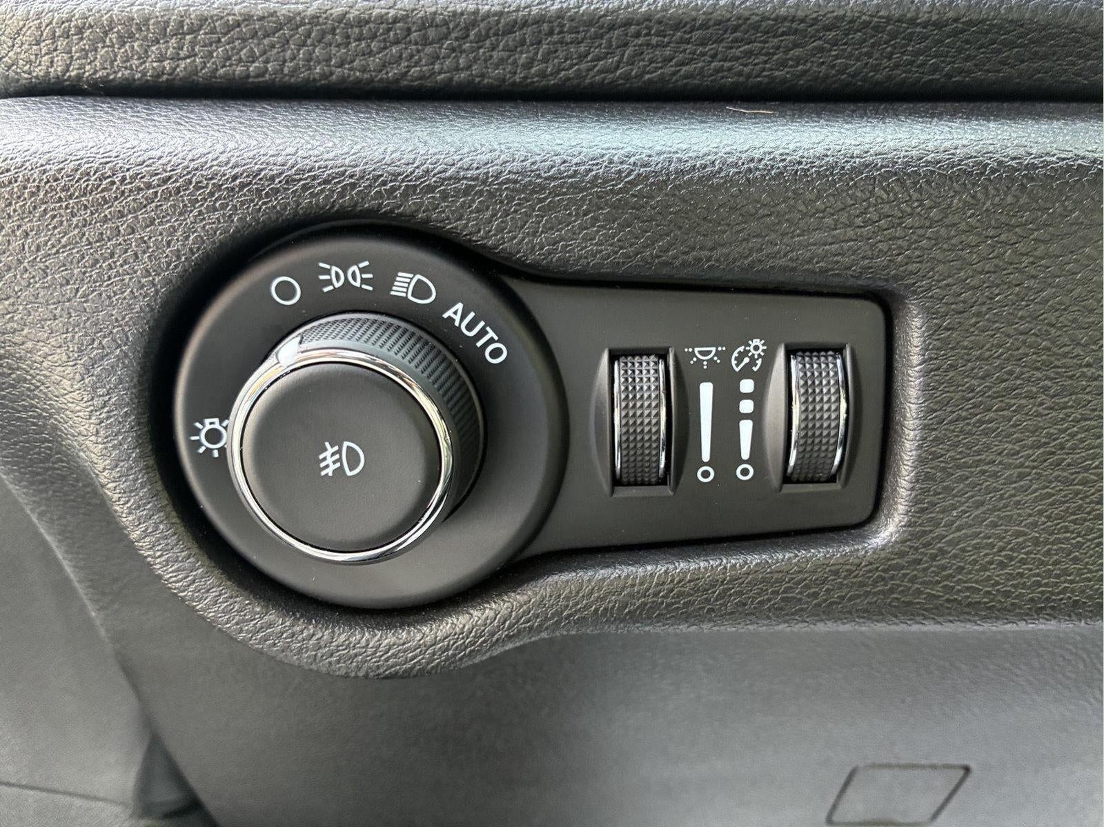 2024 Chrysler Pacifica Hybrid Premium S Appearance Pkg