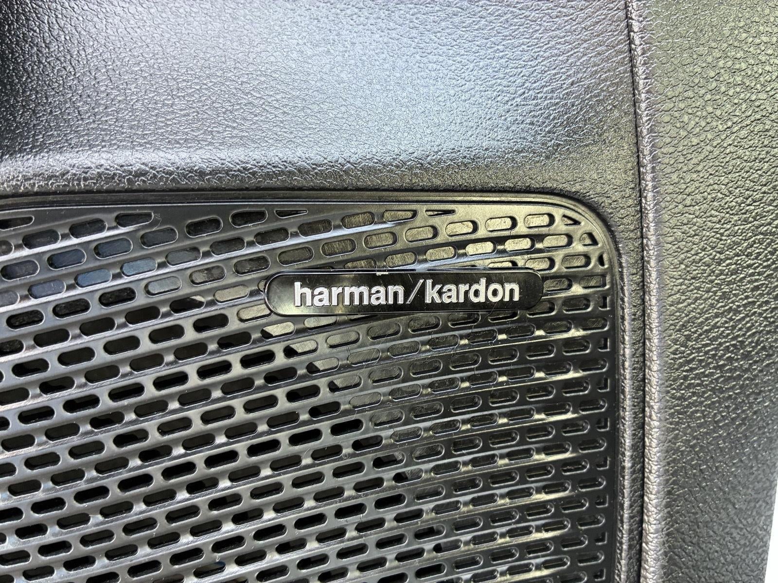 2024 Chrysler Pacifica Hybrid Premium S Appearance Pkg