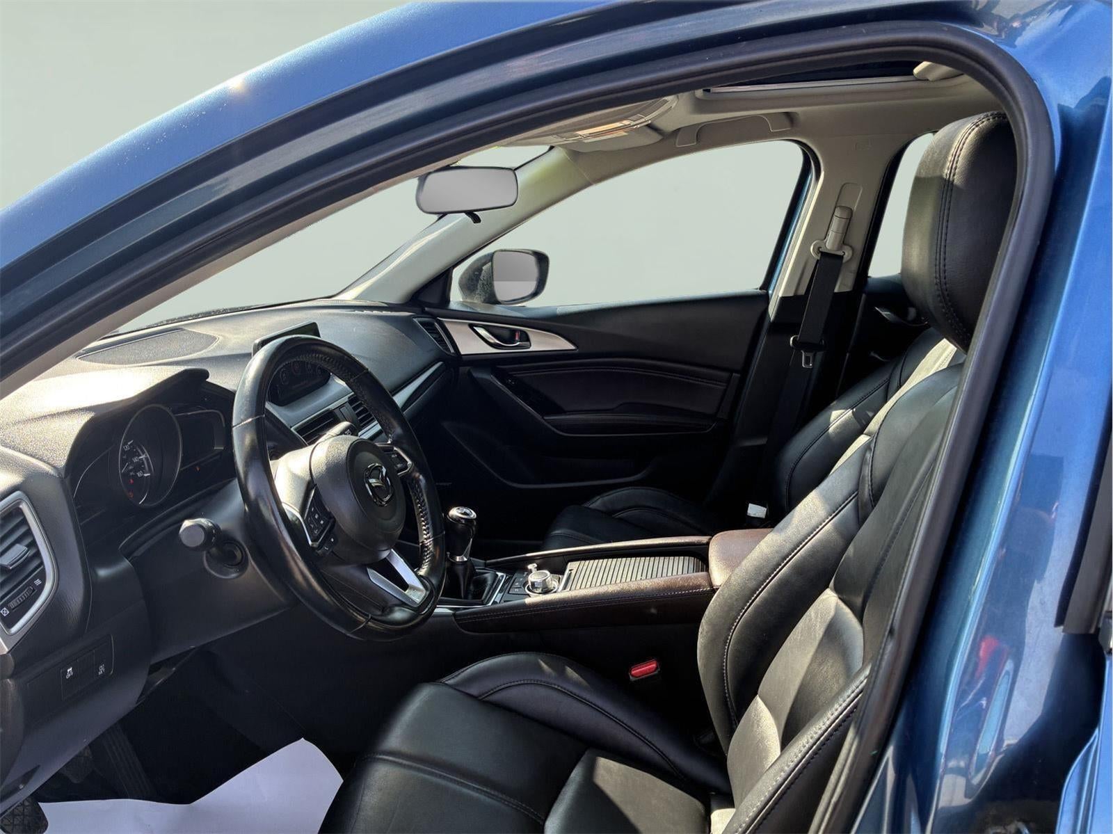 2018 Mazda Mazda3 5-Door Touring