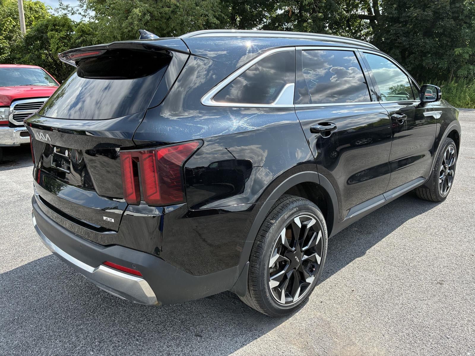 2025 Kia Sorento X-Line EX