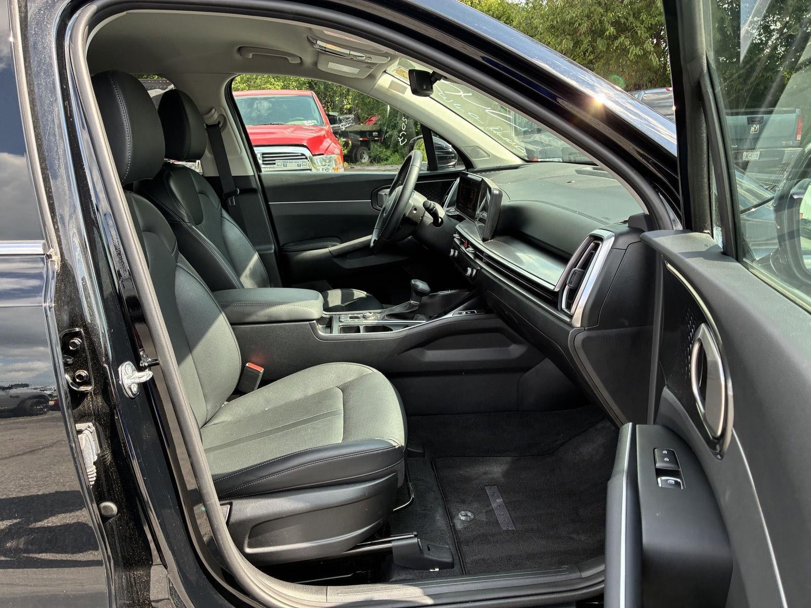 2025 Kia Sorento X-Line EX