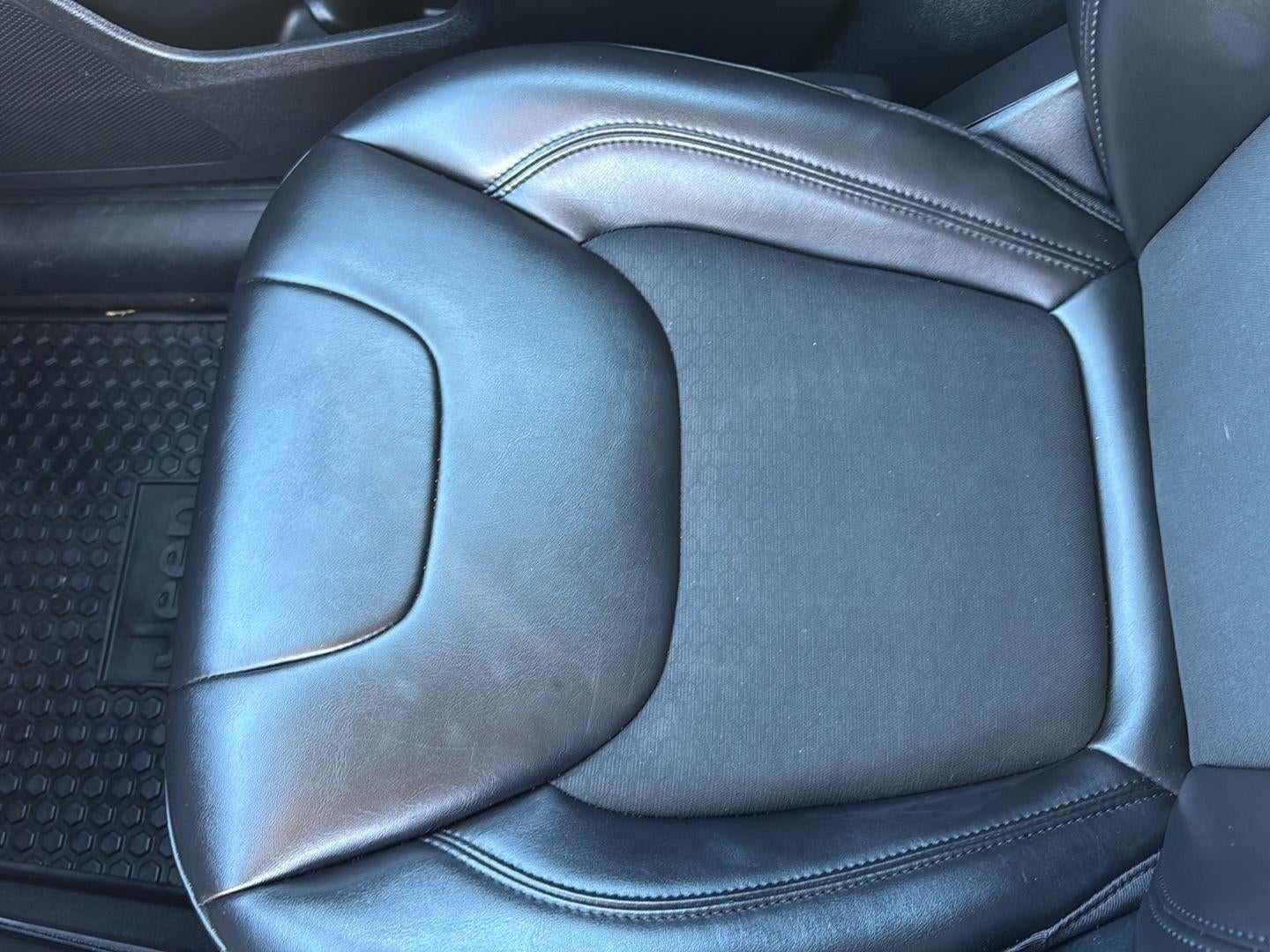 2020 Jeep Cherokee Altitude