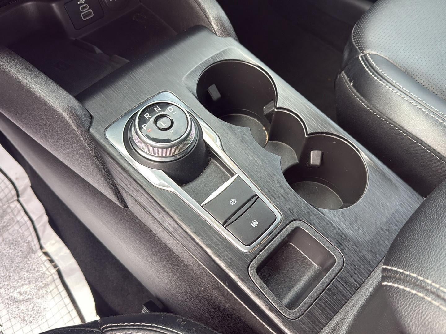 2025 Ford Escape Platinum