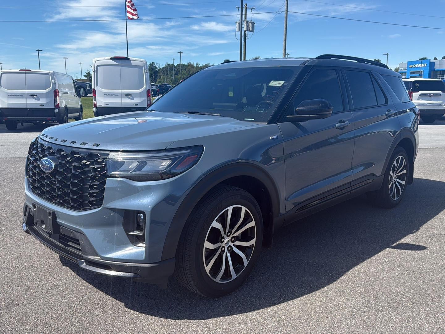 2025 Ford Explorer ST-Line