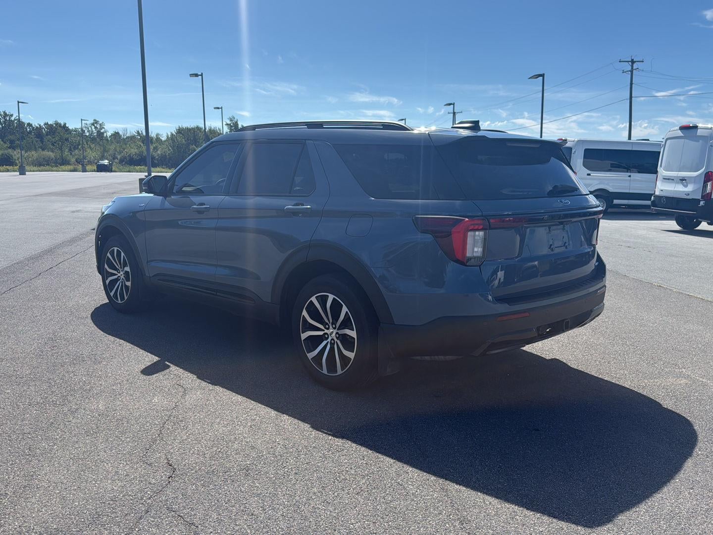 2025 Ford Explorer ST-Line