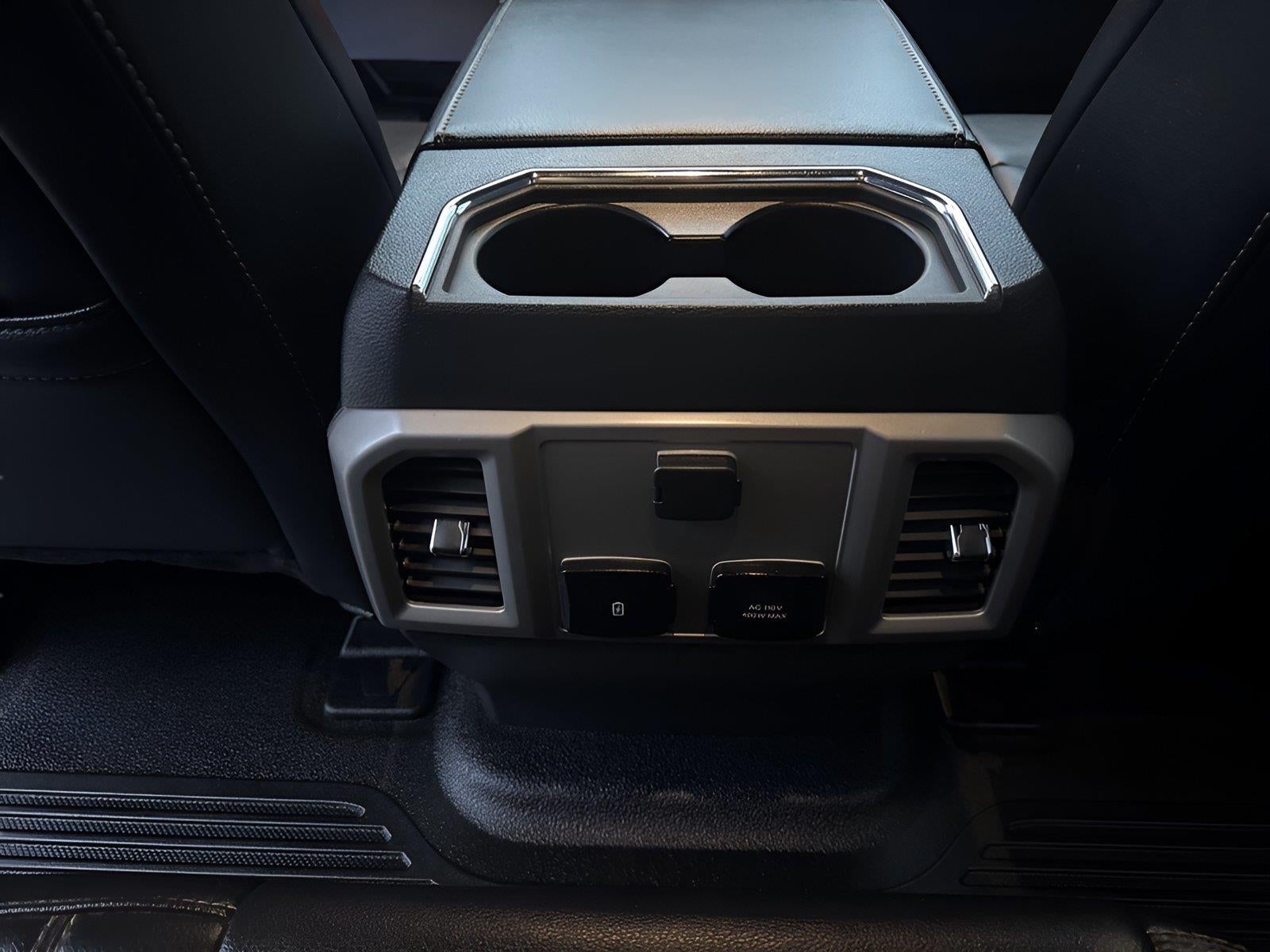 2022 Ford Super Duty F-350 DRW Lariat