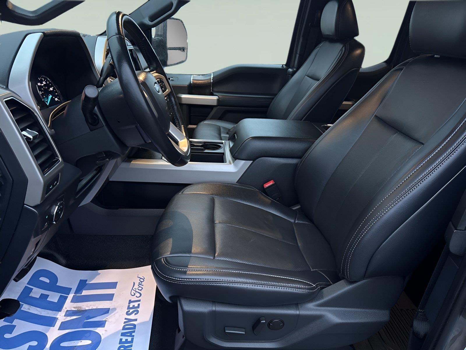 2022 Ford Super Duty F-350 DRW Lariat