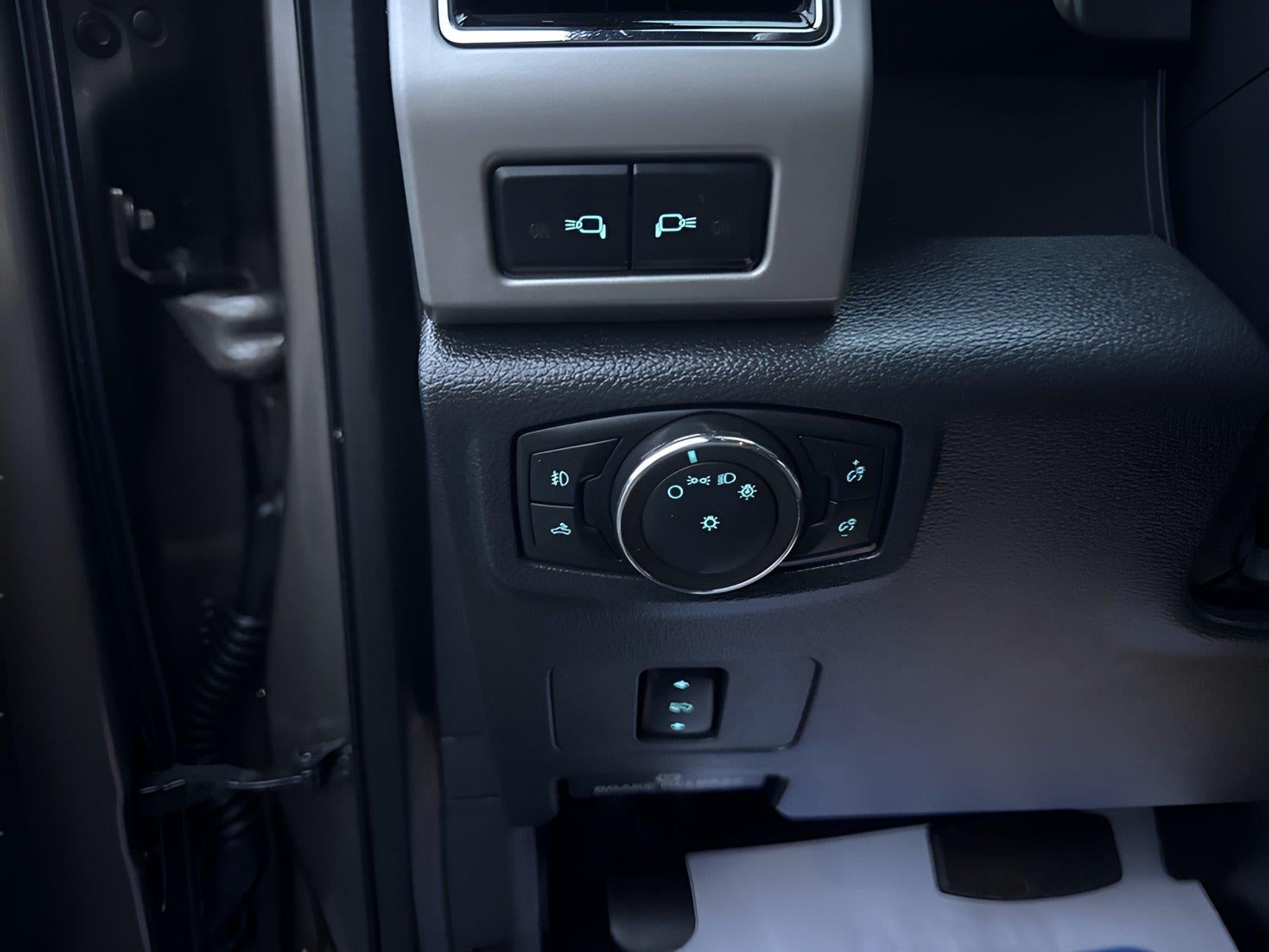 2022 Ford Super Duty F-350 DRW Lariat