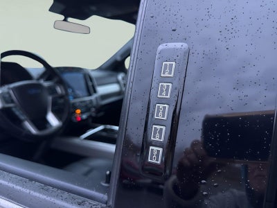 2022 Ford Super Duty F-350 DRW Lariat
