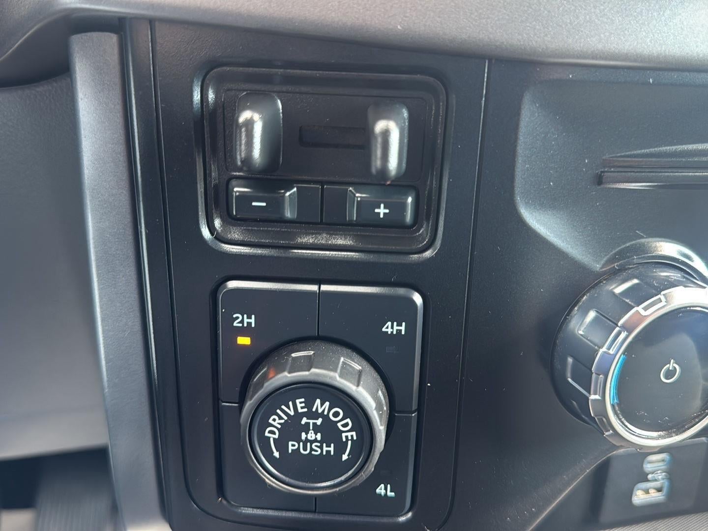 2024 Ford F-150 XLT 4WD SuperCrew 5.5' Box