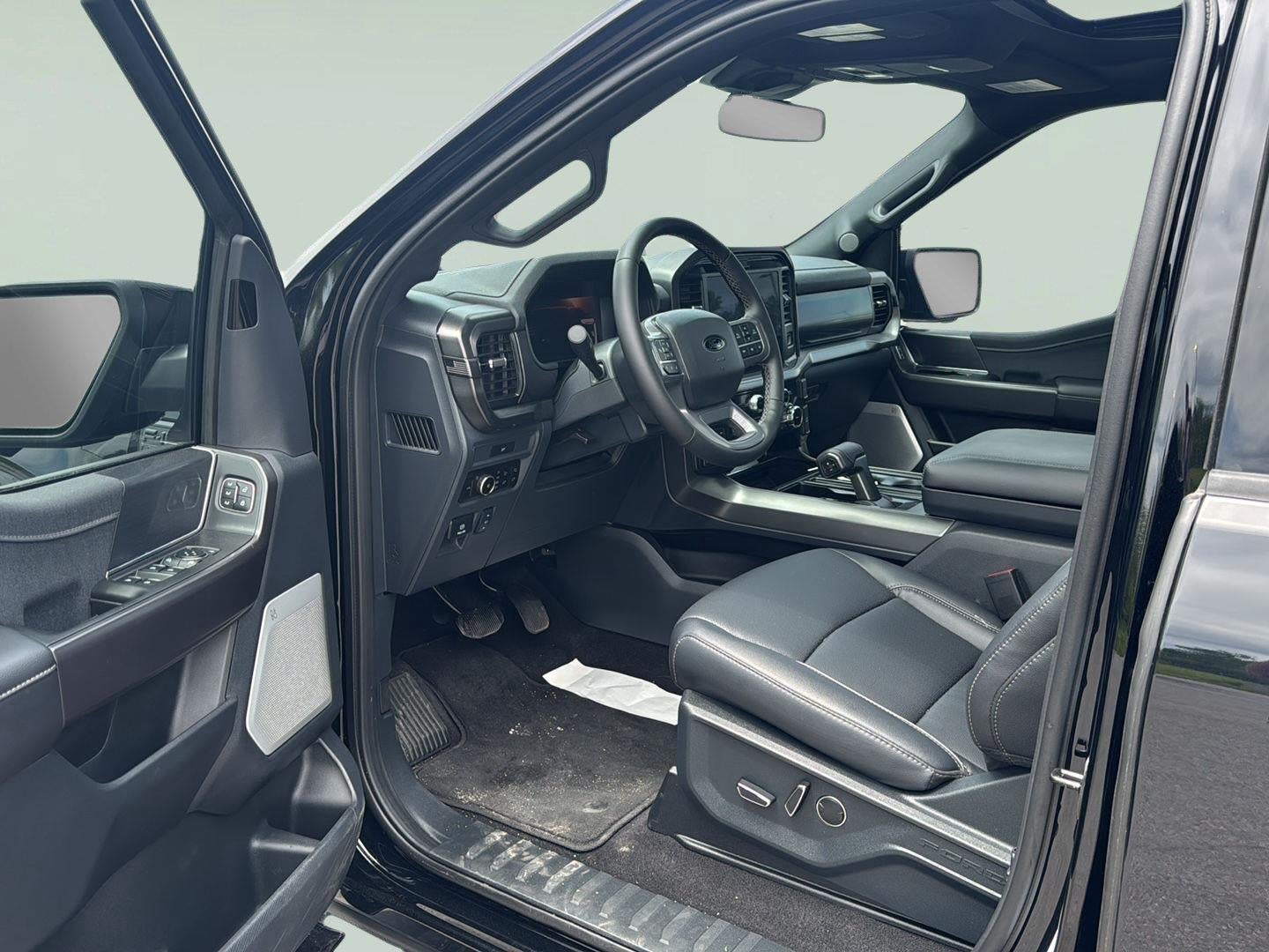 2026 Ford F-150 LARIAT 4WD SuperCrew 5.5' Box