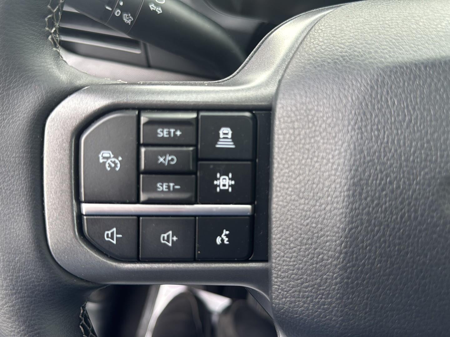 2025 Ford F-150 LARIAT 4WD SuperCrew 5.5' Box