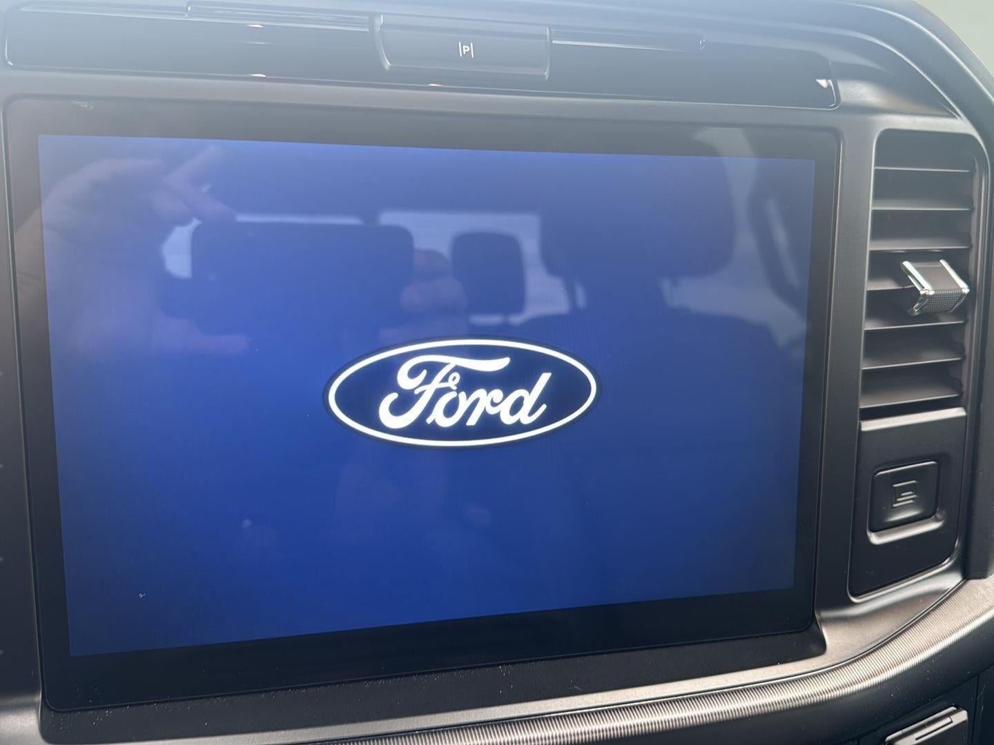2025 Ford F-150 LARIAT 4WD SuperCrew 5.5' Box