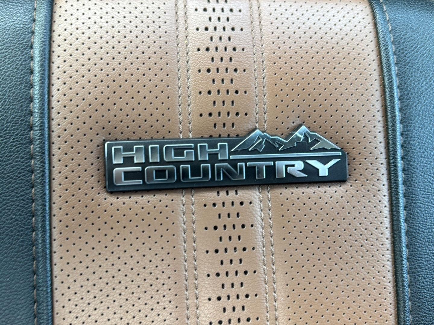 2025 Chevrolet Silverado 3500HD High Country w/ Vblade plow