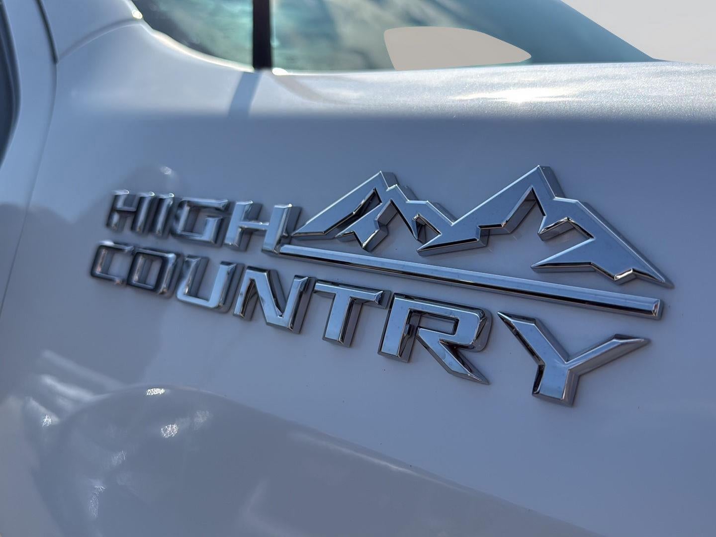 2025 Chevrolet Silverado 3500HD High Country w/ Vblade plow