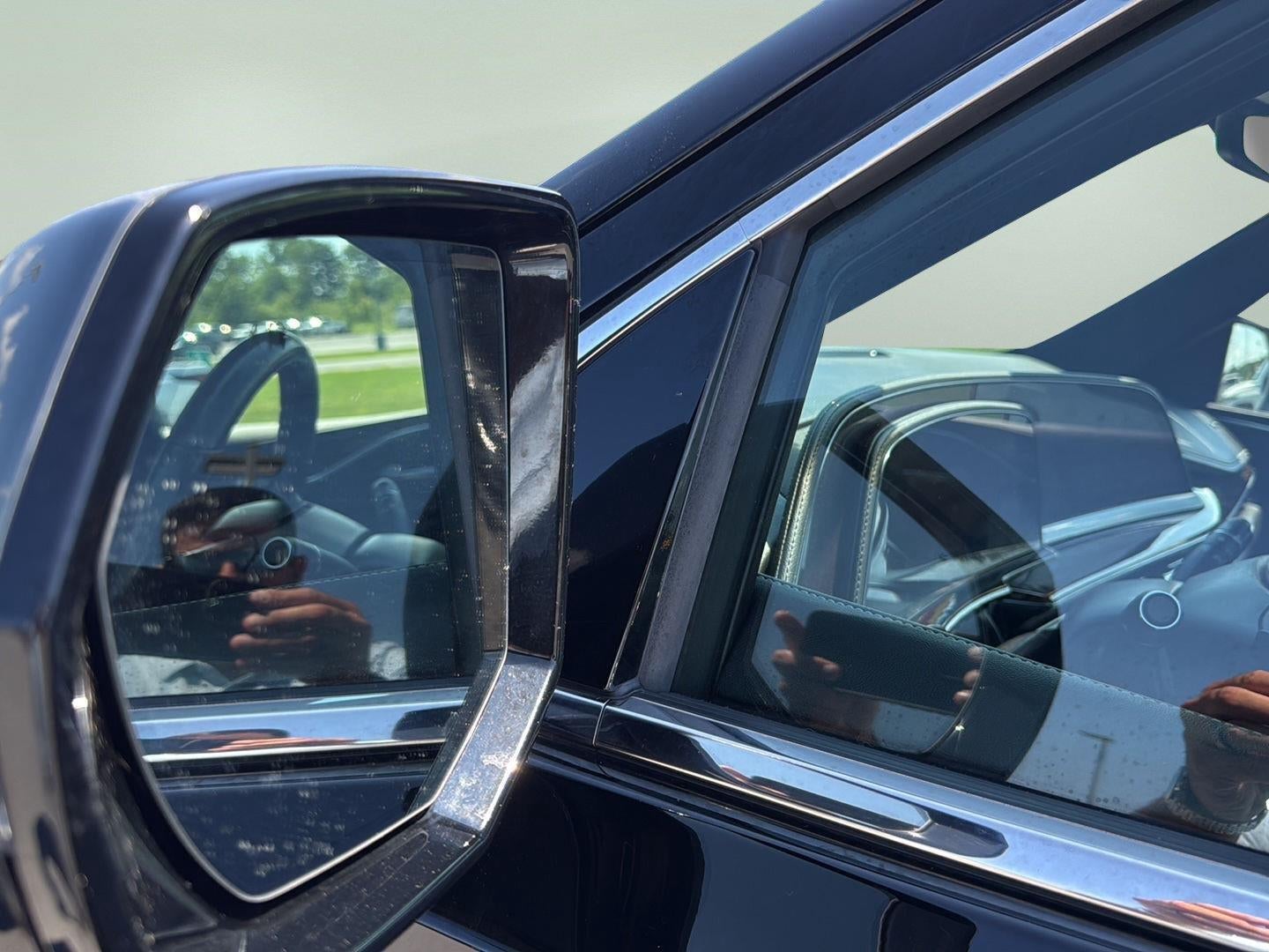 2023 Cadillac Escalade ESV 4WD Premium Luxury