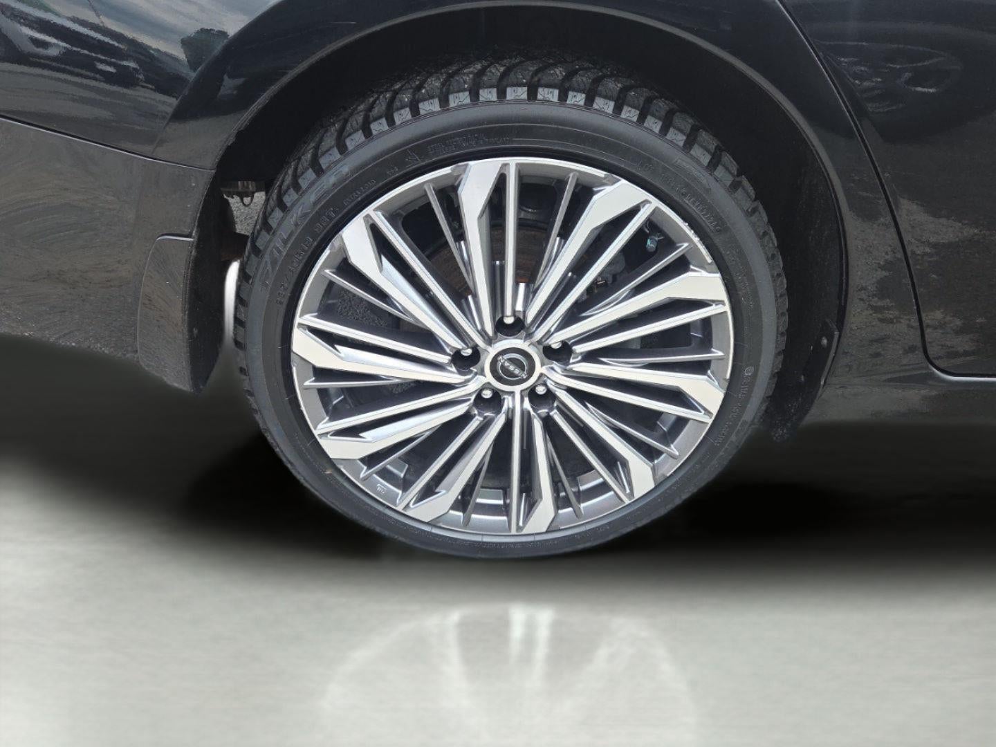 2024 Nissan Altima Platinum