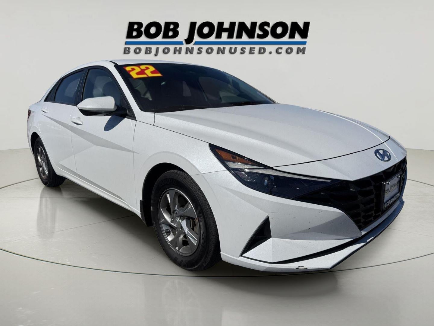 2022 Hyundai ELANTRA SE