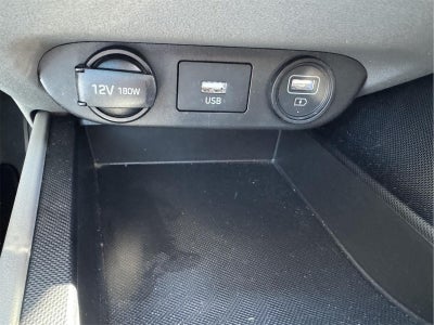 2022 Hyundai ELANTRA SE