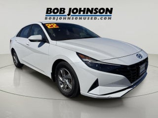 2022 Hyundai ELANTRA SE