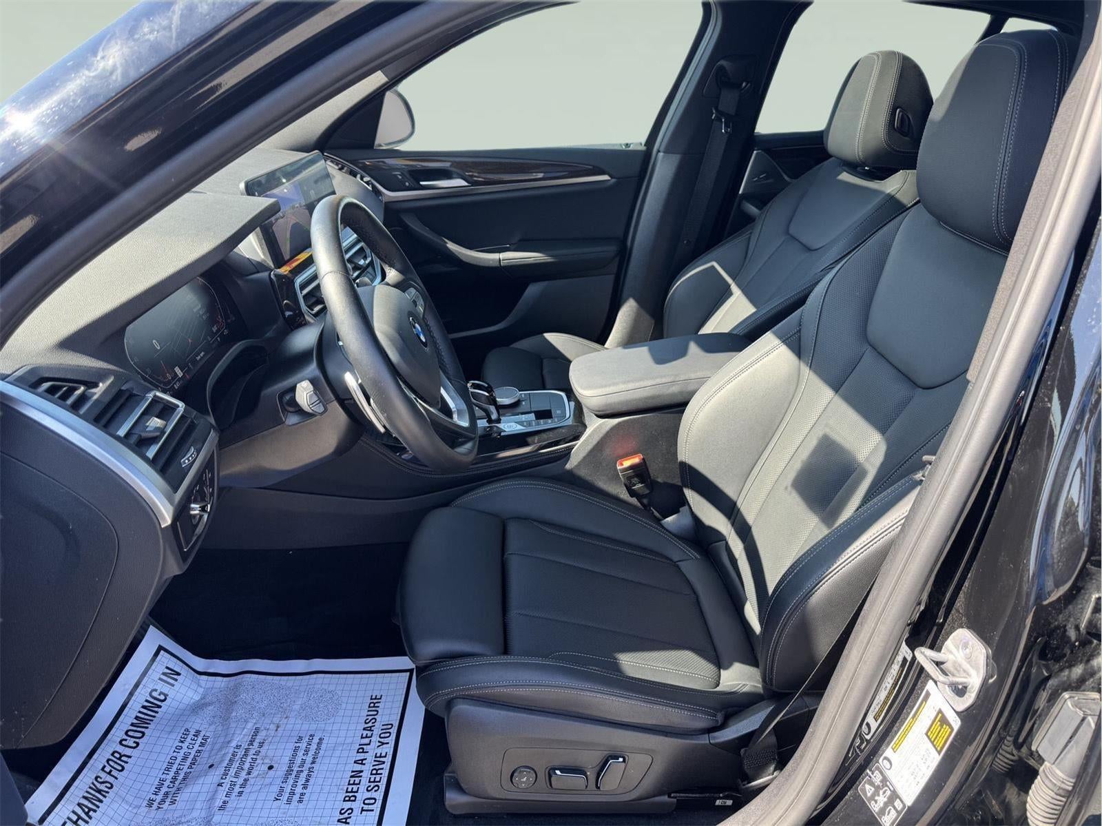 2025 BMW X4 xDrive30i