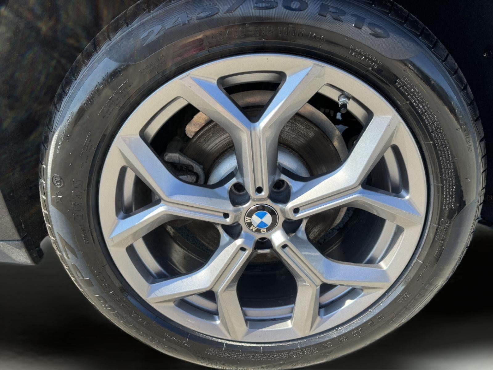 2025 BMW X4 xDrive30i