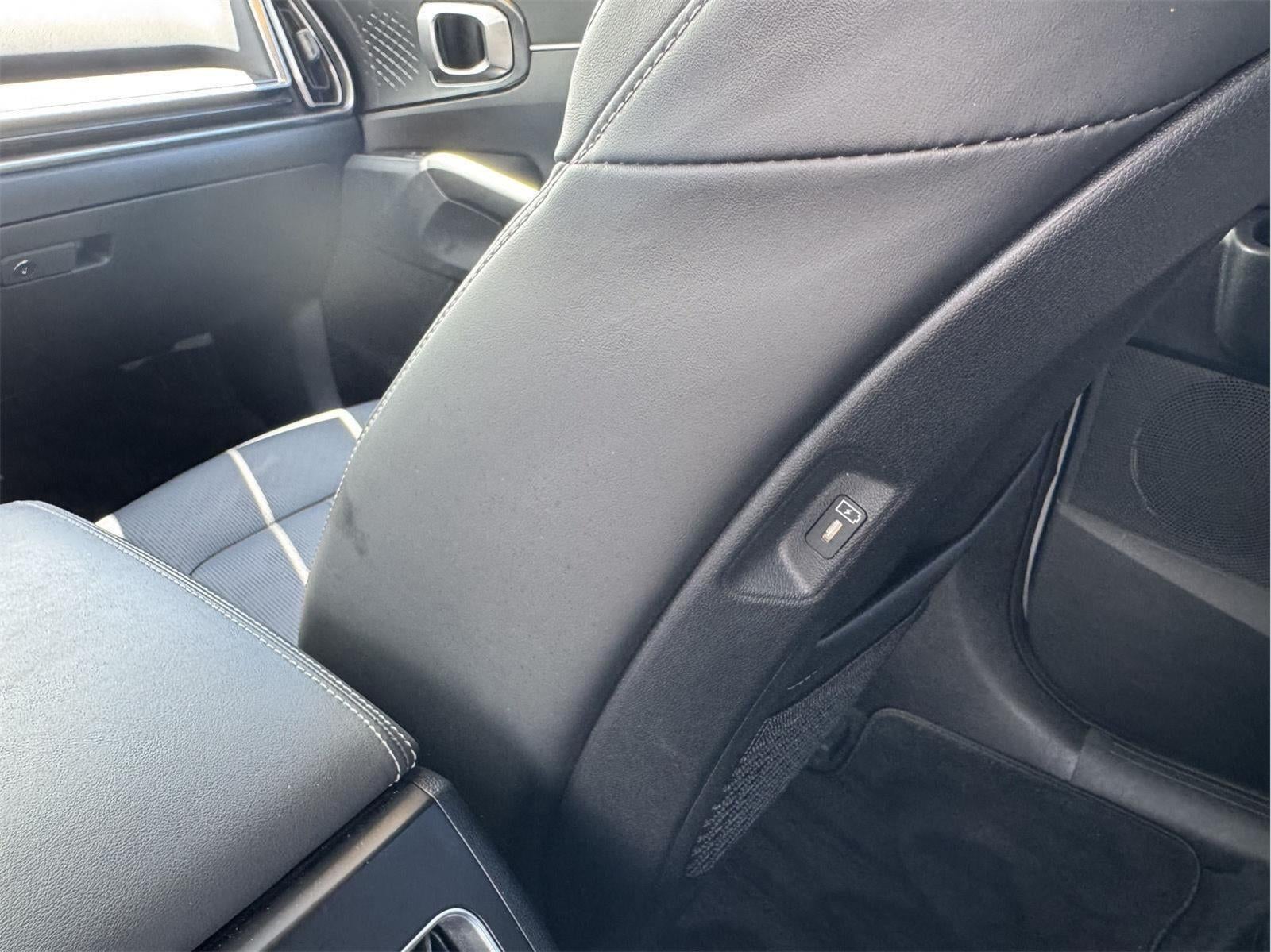 2025 Kia Sorento X-Line EX