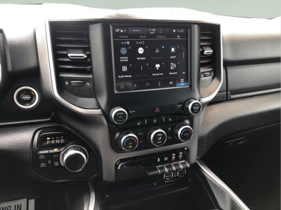 2022 RAM 1500 Big Horn Crew Cab 4x4 5'7" Box