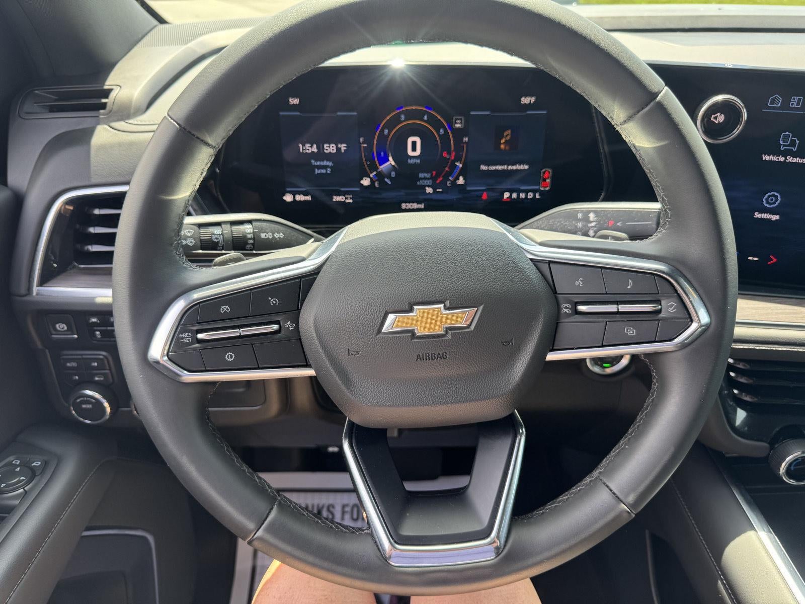 2025 Chevrolet Suburban LS