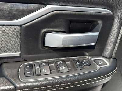 2022 RAM 3500 Big Horn Crew Cab 4x4 6'4" Box