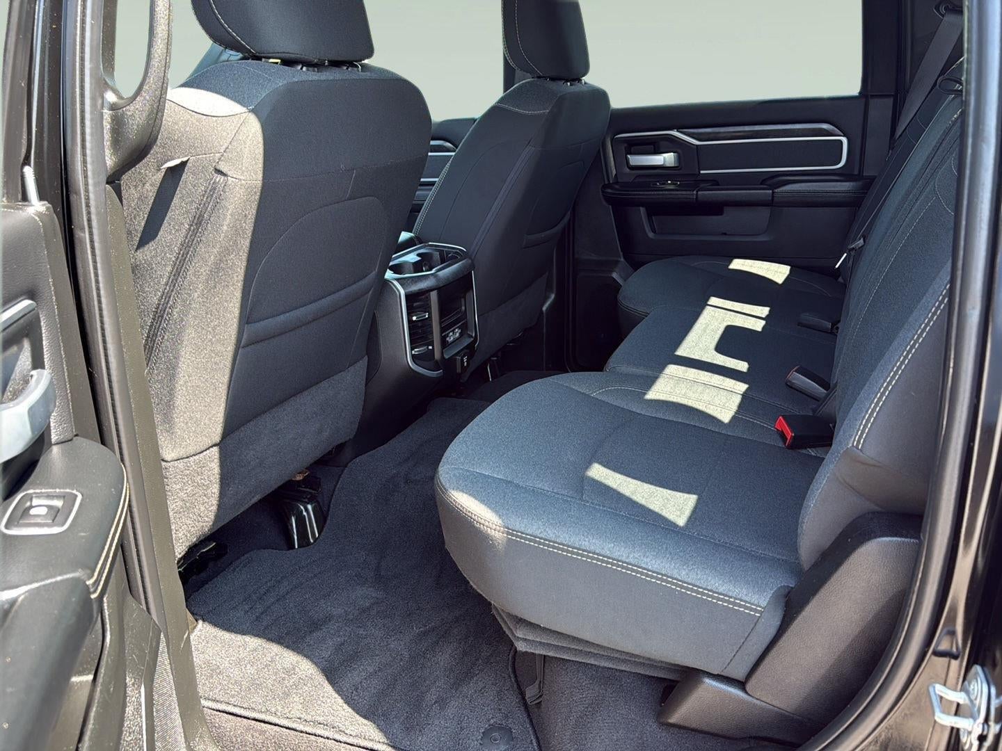 2022 RAM 3500 Big Horn Crew Cab 4x4 6'4" Box