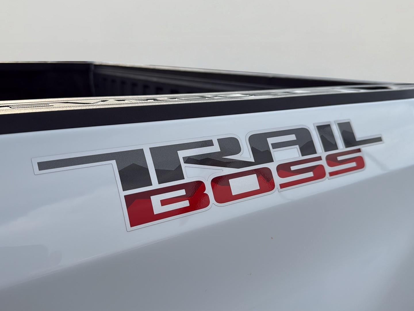 2022 Chevrolet Silverado 1500 Custom Trail Boss