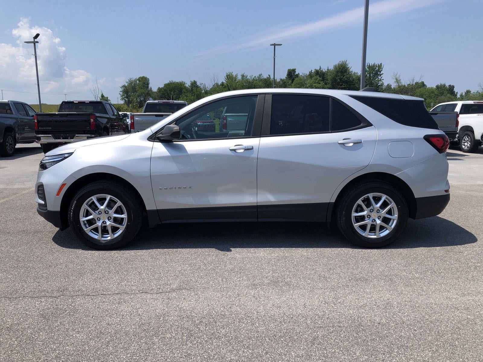2022 Chevrolet Equinox LS