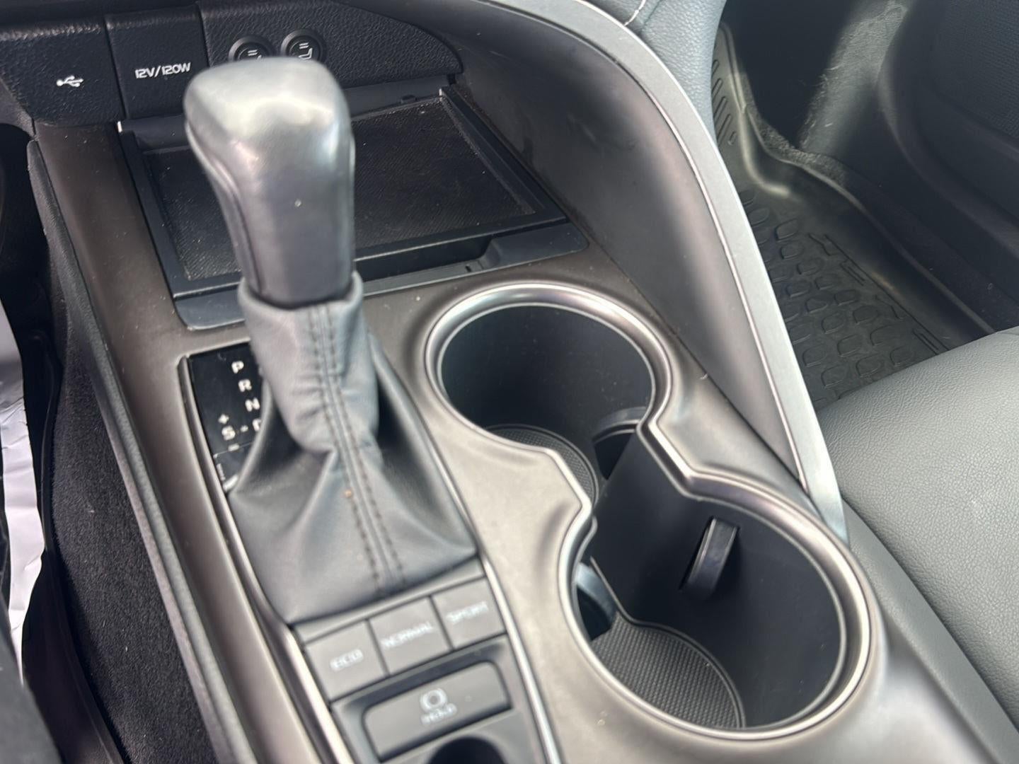 2023 Toyota Camry SE AWD