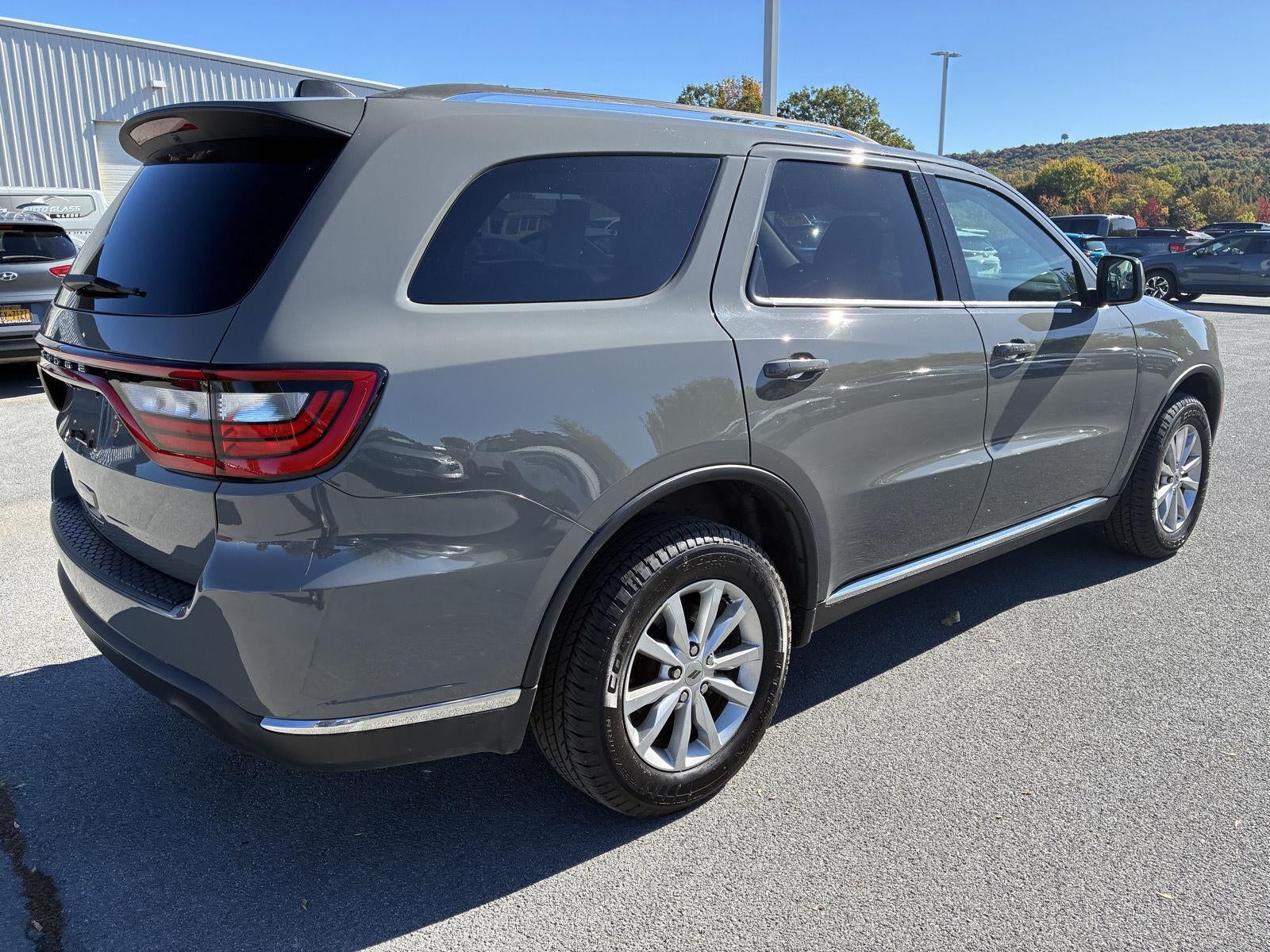 2022 Dodge Durango SXT - Photo 7