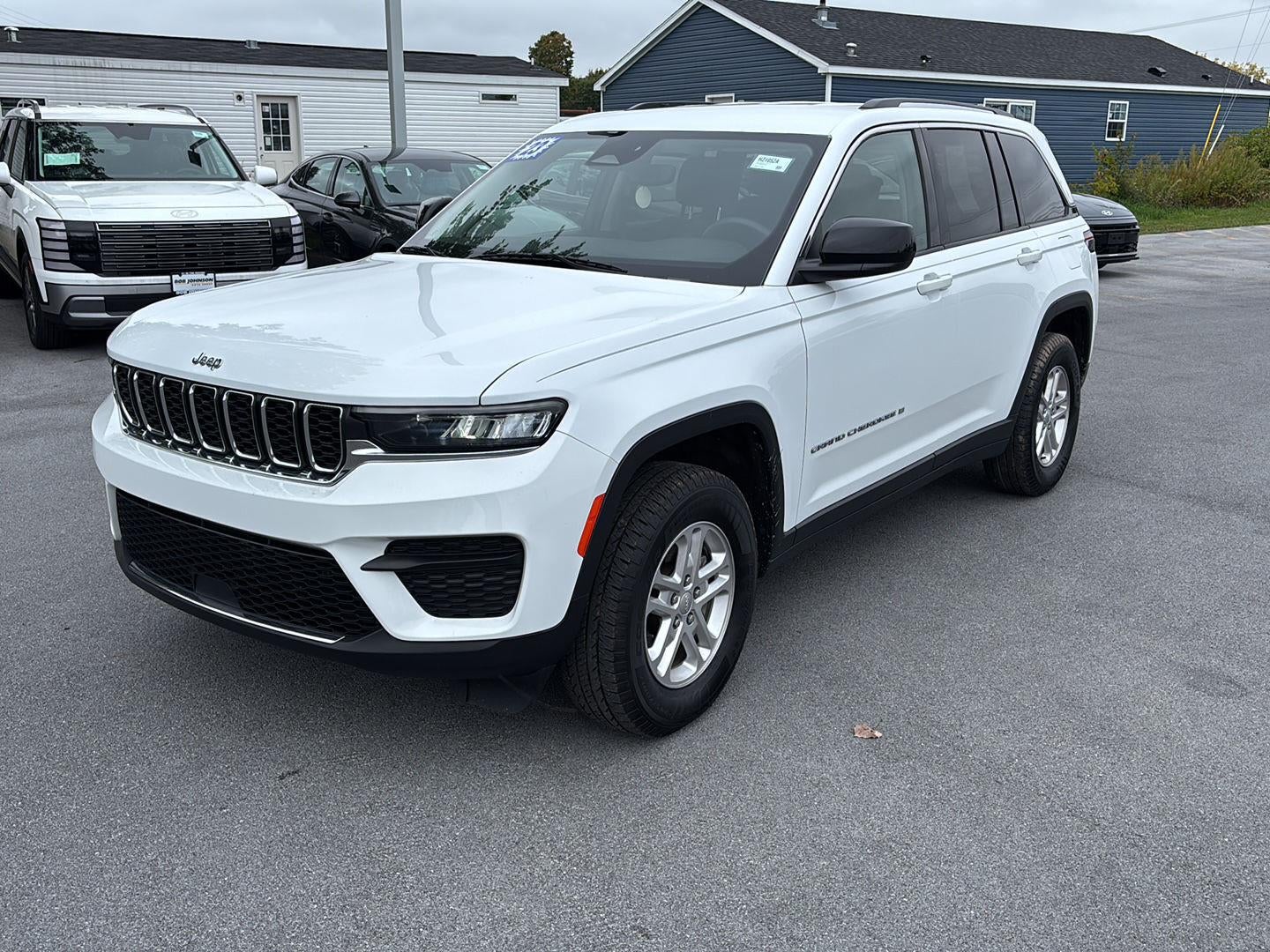 2023 Jeep Grand Cherokee Laredo