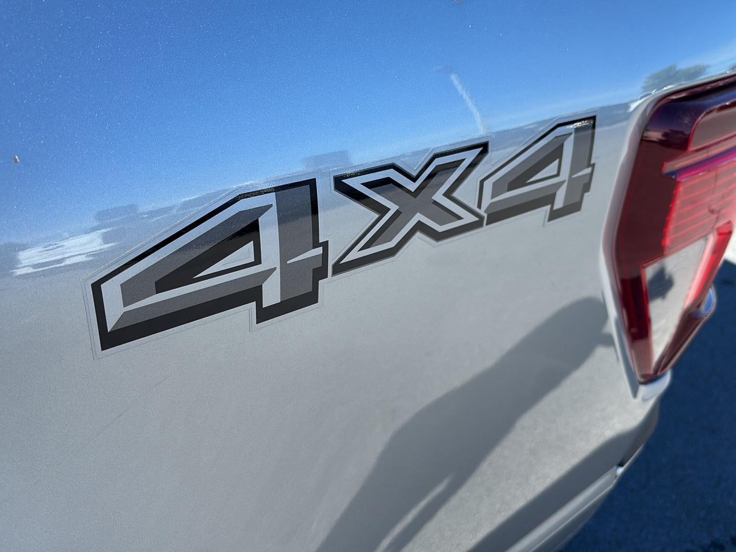 2025 Ford F-150 XLT - Photo 13