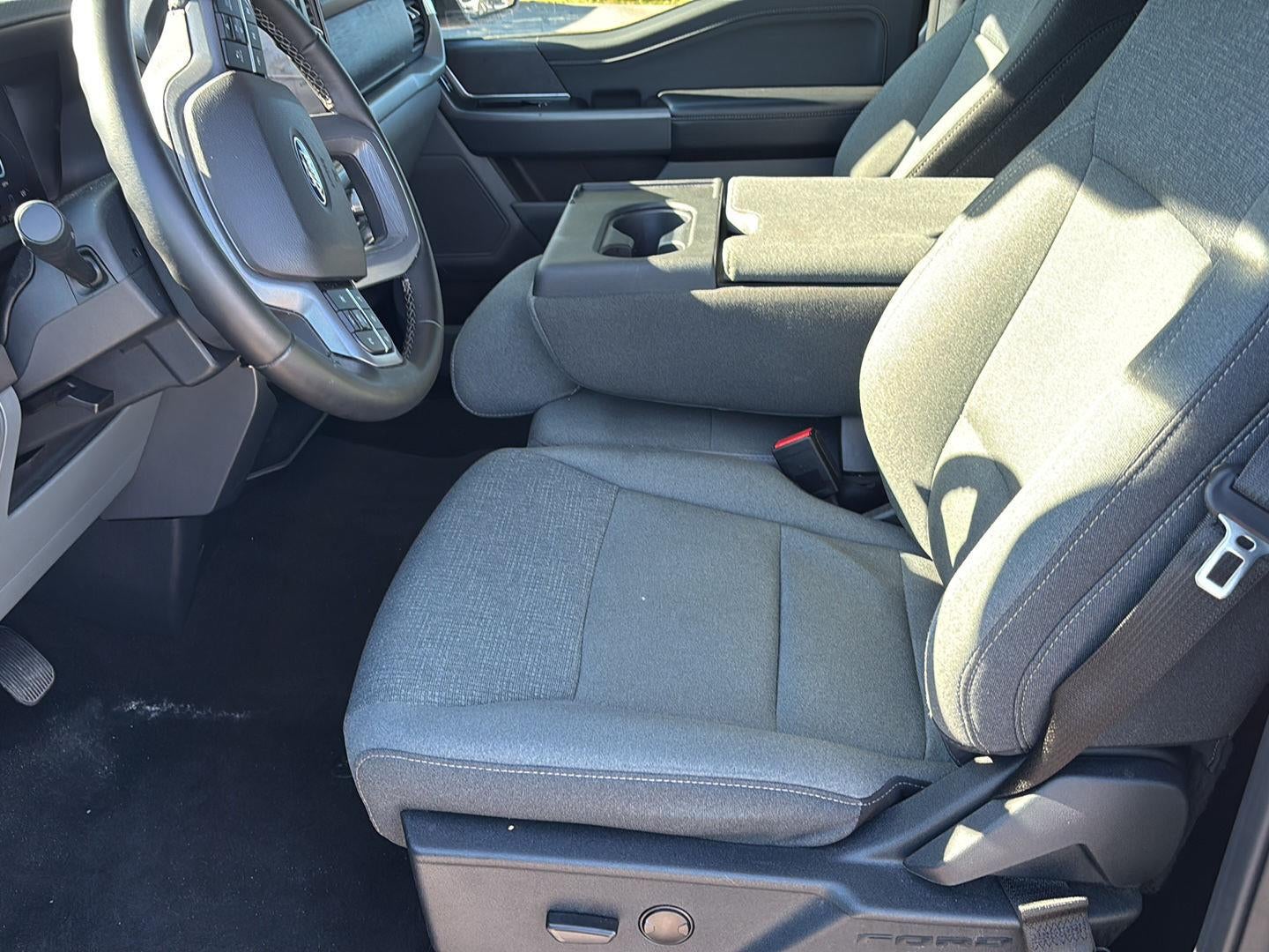 2025 Ford F-150 XLT - Photo 16