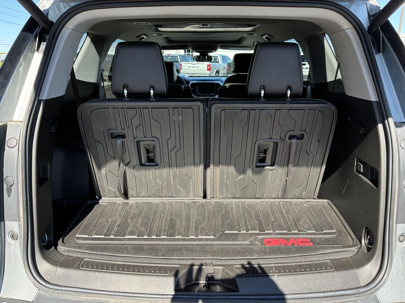 2023 GMC Acadia SLT - Photo 12
