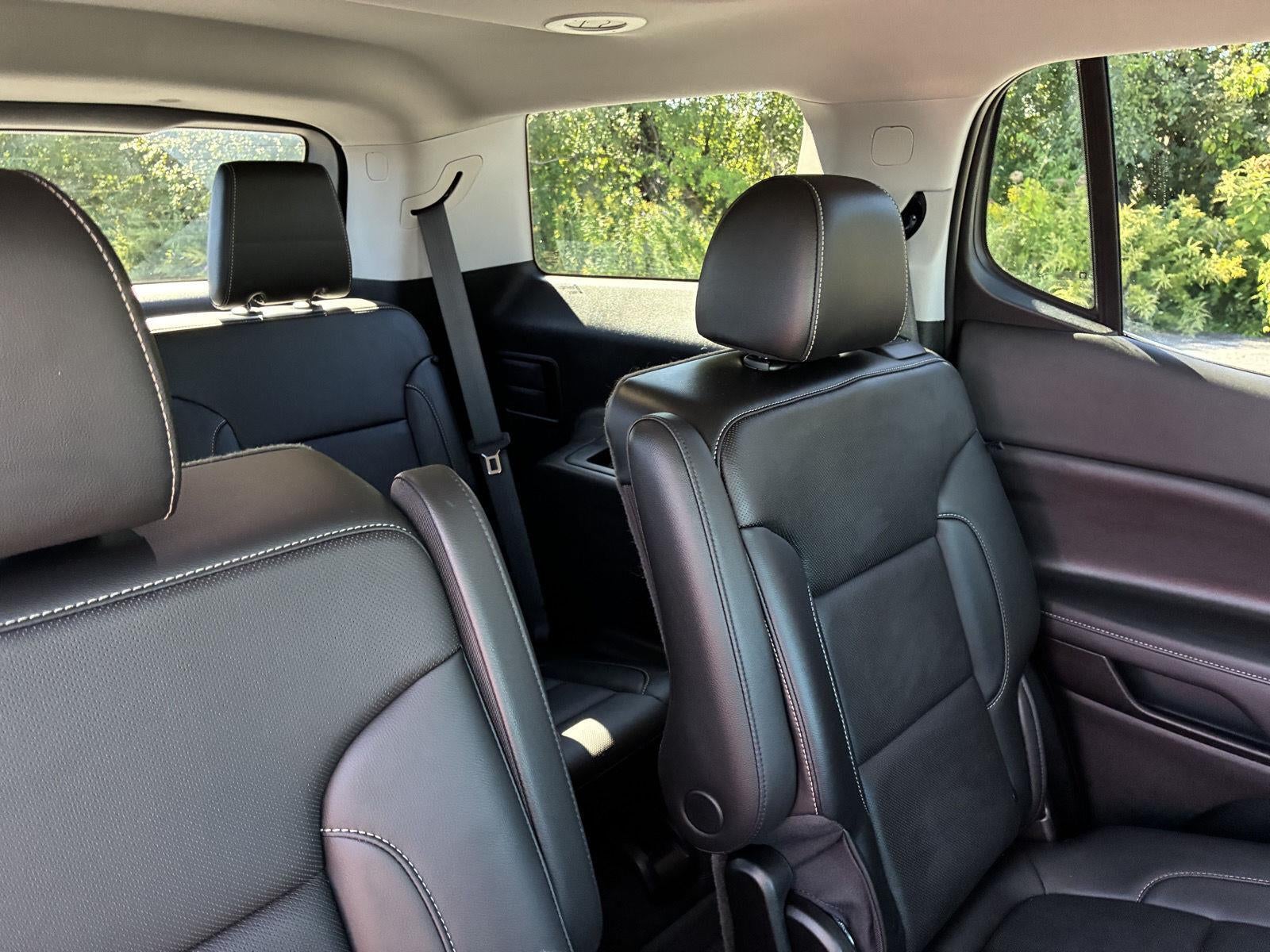 2023 GMC Acadia SLT - Photo 17