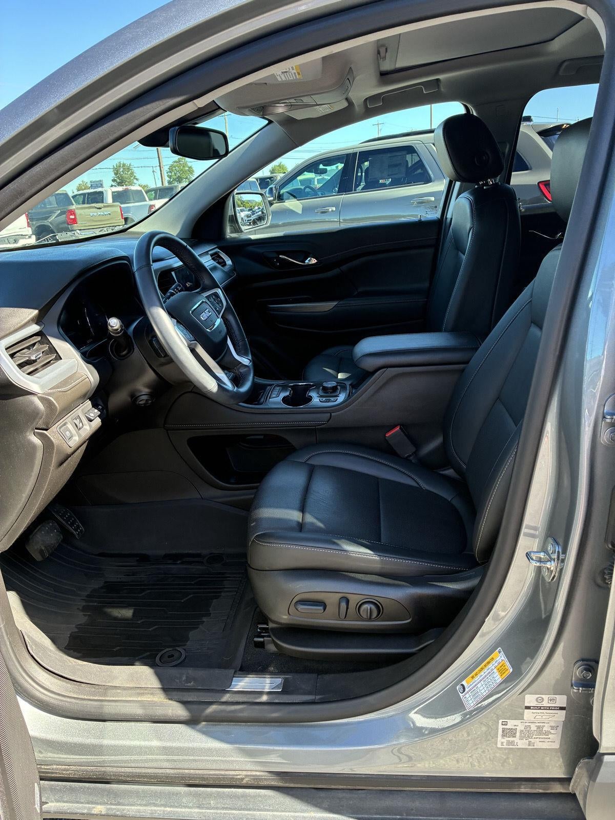 2023 GMC Acadia SLT - Photo 21