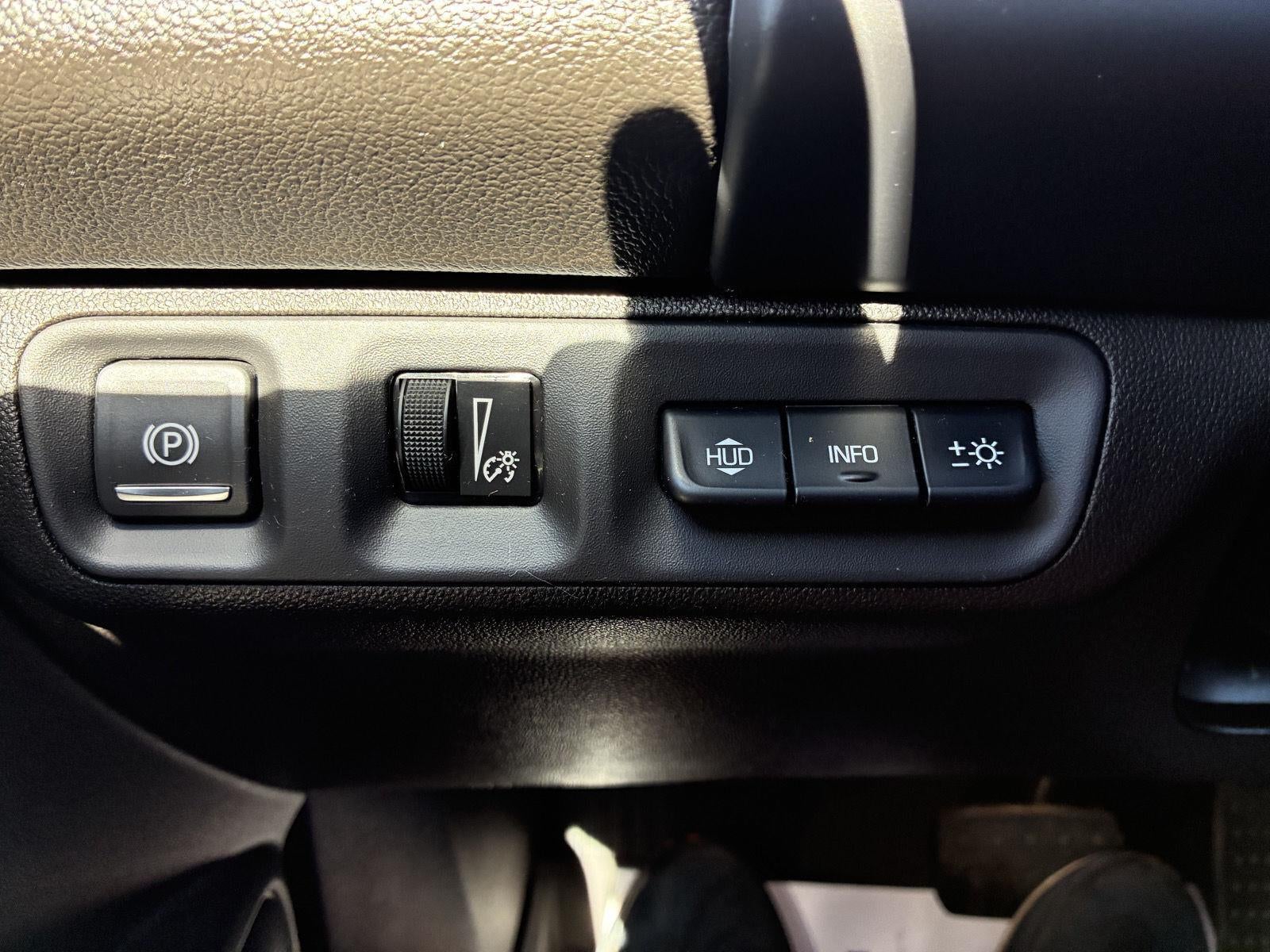 2023 GMC Acadia SLT - Photo 26