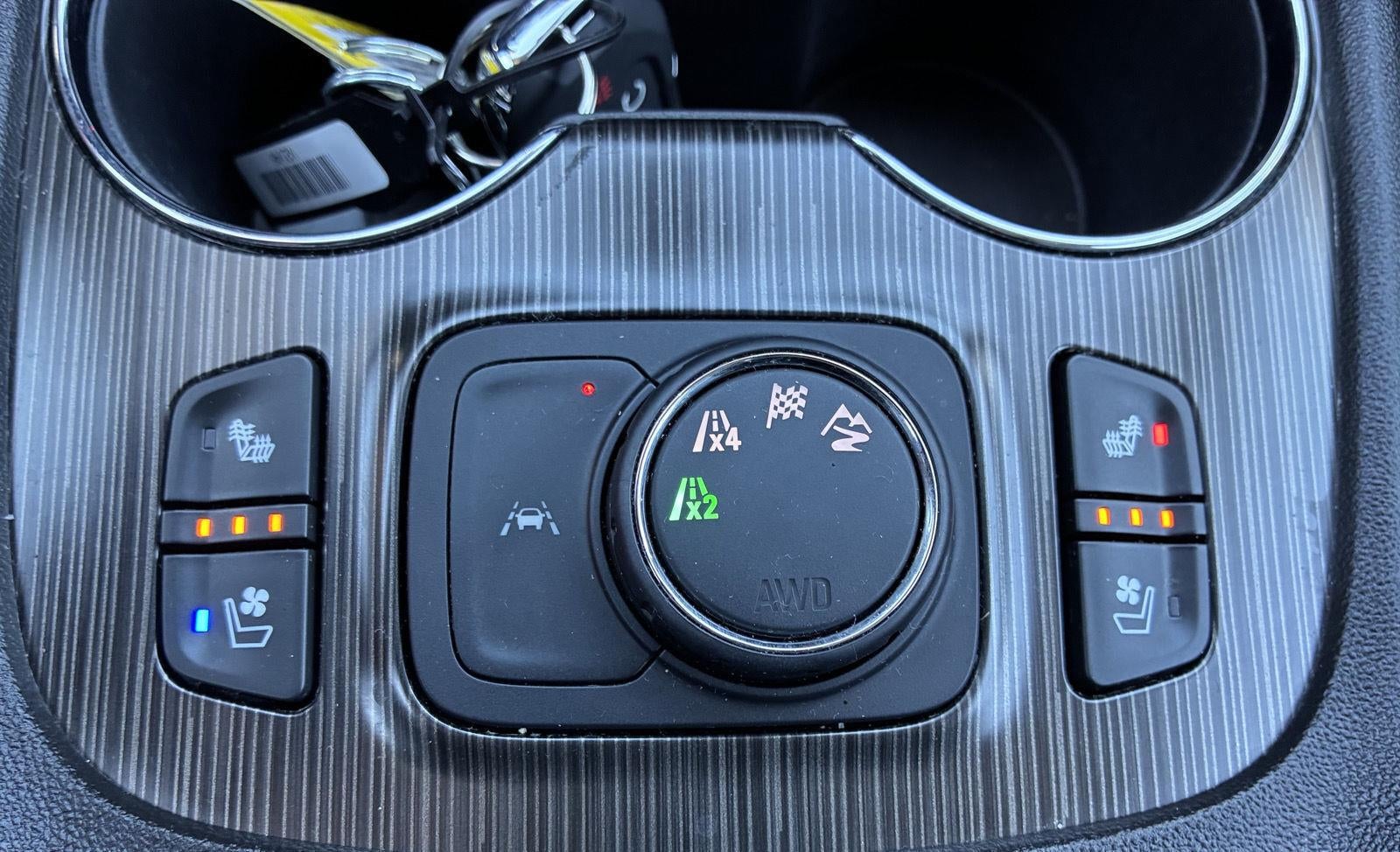 2023 GMC Acadia SLT - Photo 36