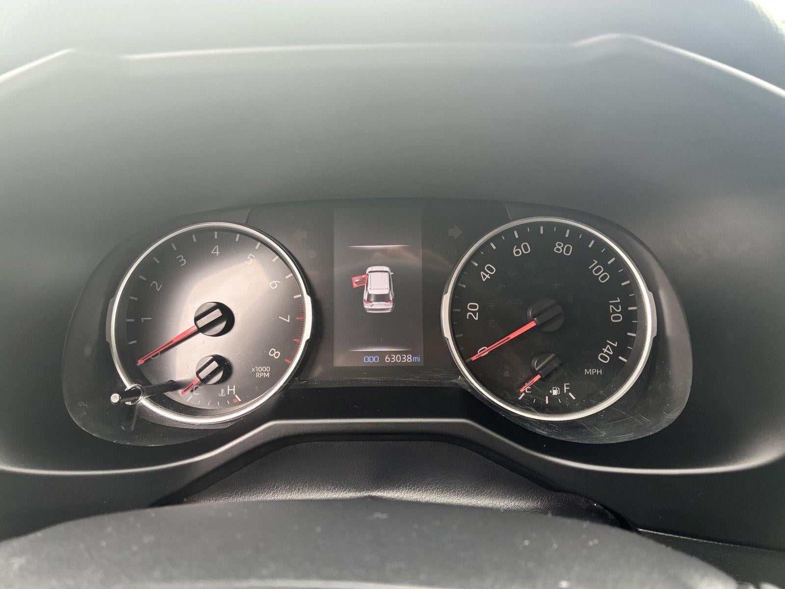 2020 Toyota RAV4 LE
