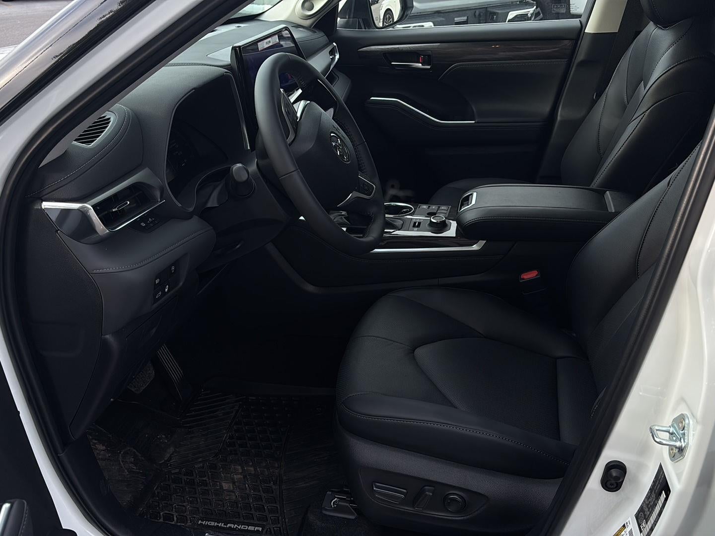 2026 Toyota Highlander Base
