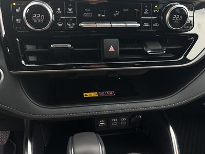 2026 Toyota Highlander Base
