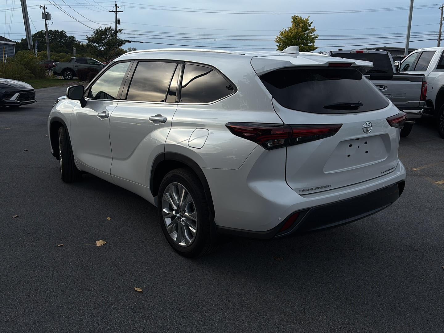 2026 Toyota Highlander Base