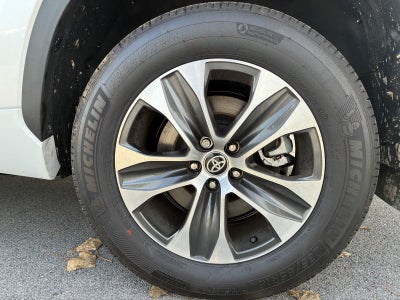 2026 Toyota Highlander XLE