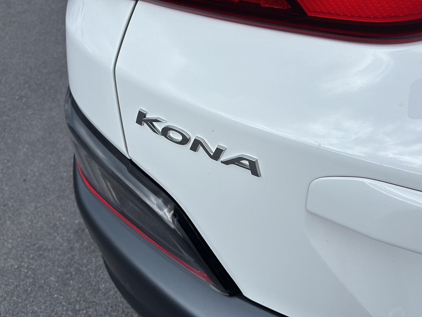 2023 Hyundai Kona Limited - Photo 13