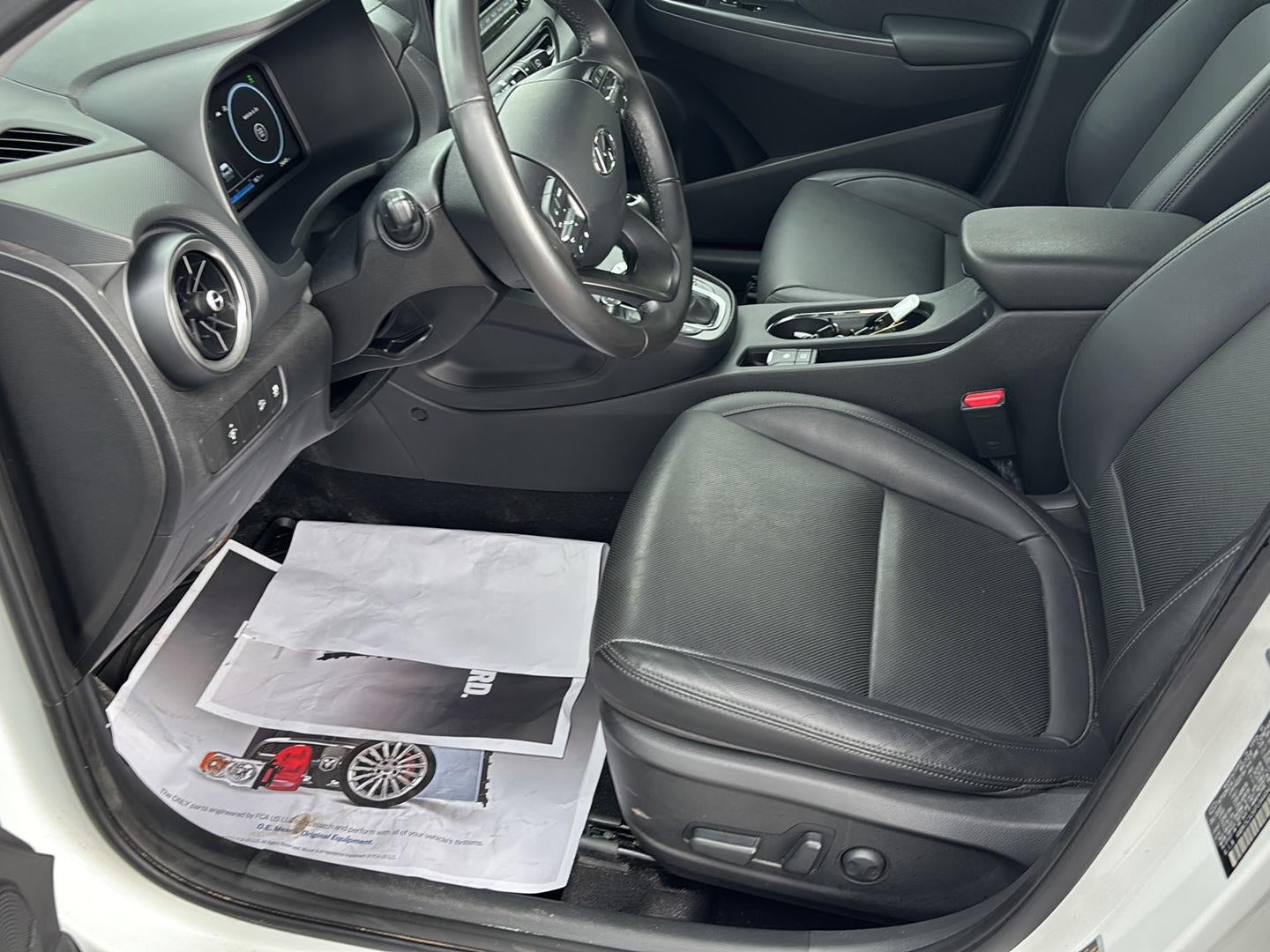 2023 Hyundai Kona Limited - Photo 17